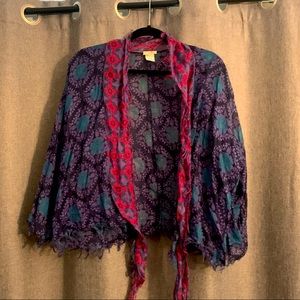 NWOT Natural Life tie front cover up